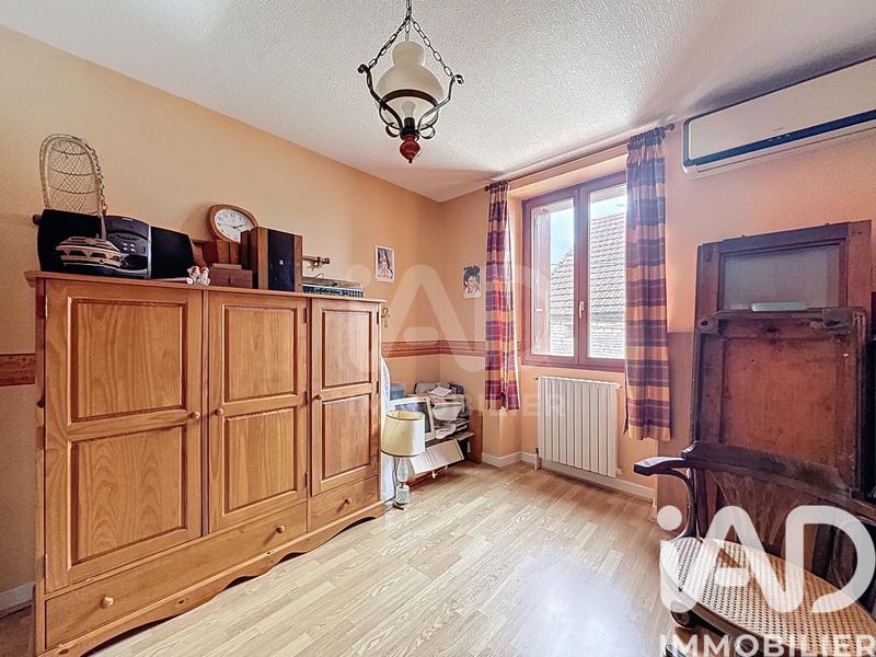 Maison - 200 m² - 7 pièces