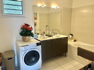 Appartement - 94 m² - 4 pièces