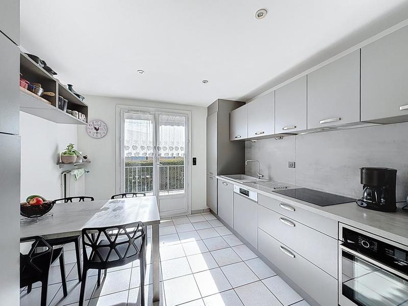 Pavillon - 90 m² - 4 pièces