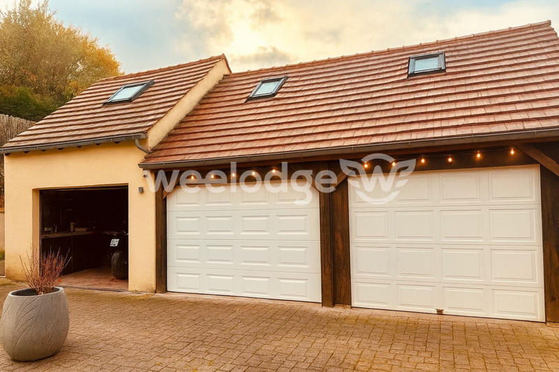 Maison - 183 m² - 7 pièces