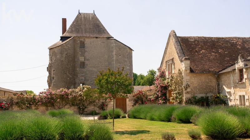 Propriété - 300 m² - 8 pièces