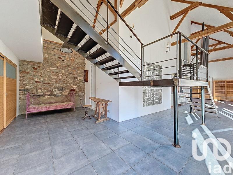 Maison - 277 m² - 8 pièces