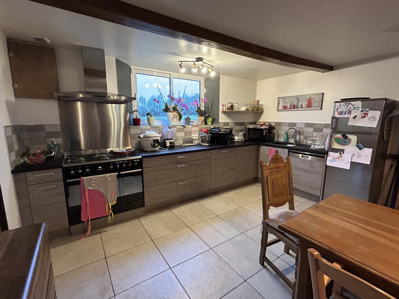 Maison - 97 m² - 6 pièces