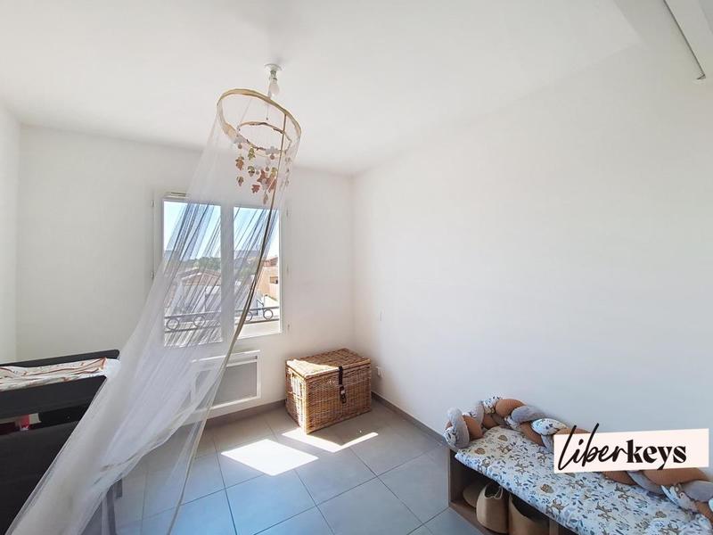 Maison - 93 m² - 4 pièces