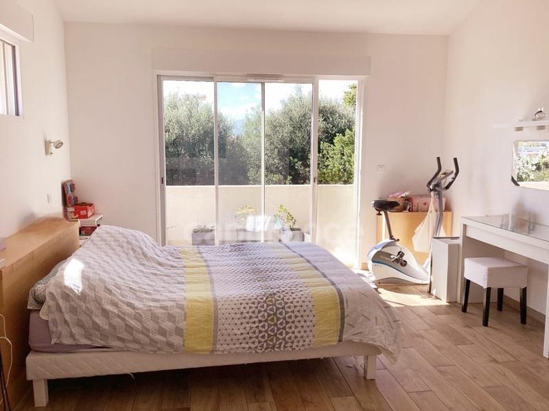 Villa - 172 m² - 7 pièces