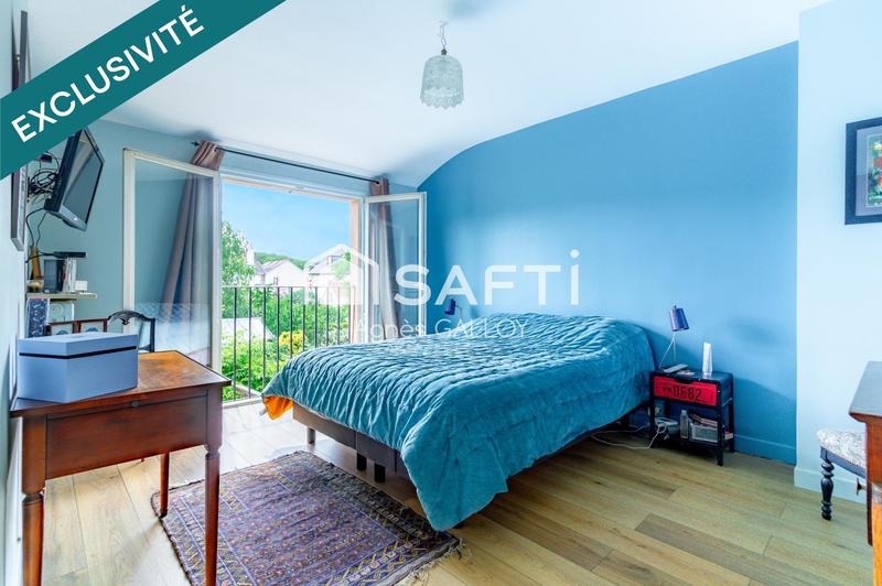 Villa - 318 m² - 13 pièces