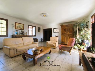 Maison - 122 m² - 4 pièces