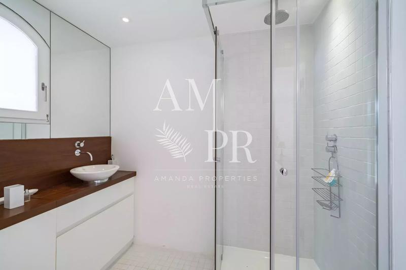 Propriété - 480 m² - 10 pièces