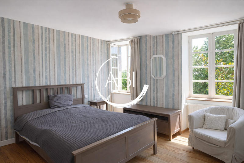 Maison ancienne - 230 m² - 9 pièces