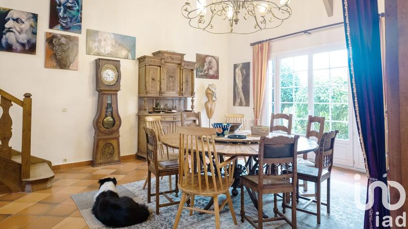 Maison - 268 m² - 10 pièces