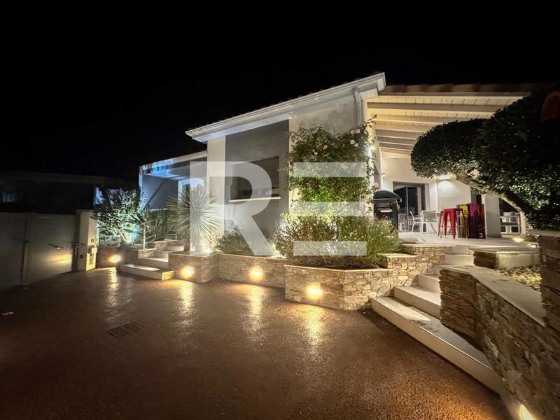 Villa - 150 m² - 5 pièces