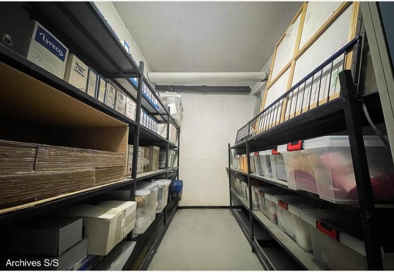 Local commercial - 1 550 m²