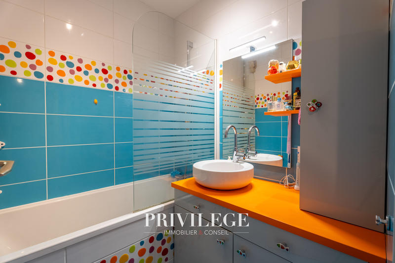 Appartement - 117 m² - 5 pièces