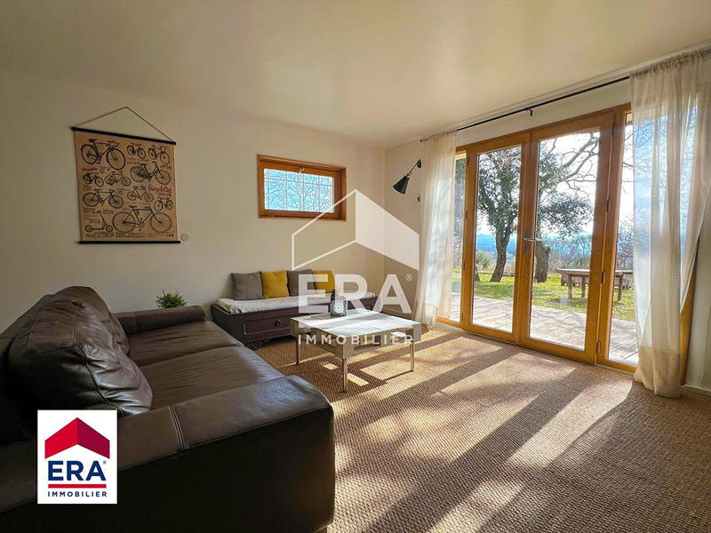 Maison - 210 m² - 8 pièces