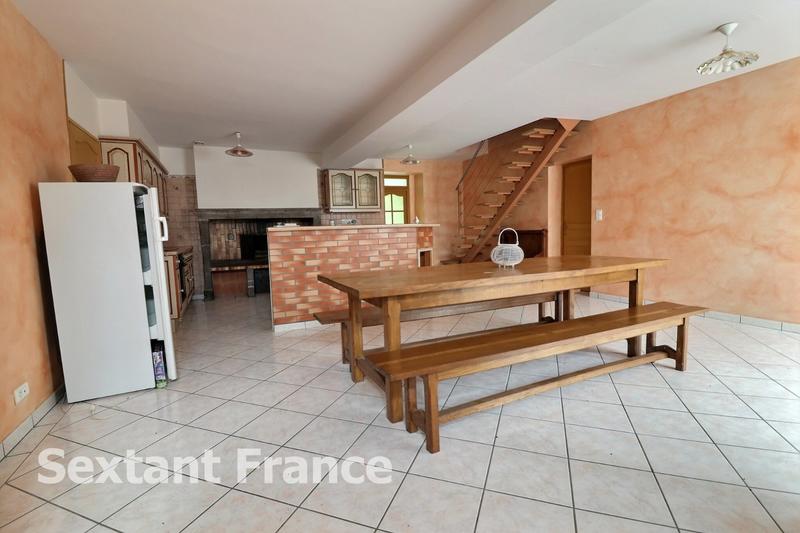 Propriété - 175 m² - 7 pièces