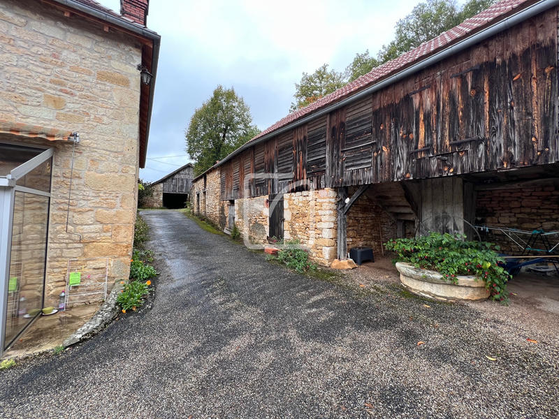 Maison - 130 m² - 8 pièces