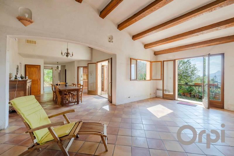 Maison - 155 m² - 5 pièces