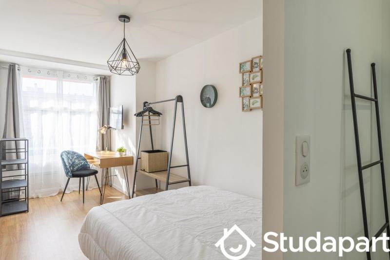 Chambre - 10 m² - 1 pièce