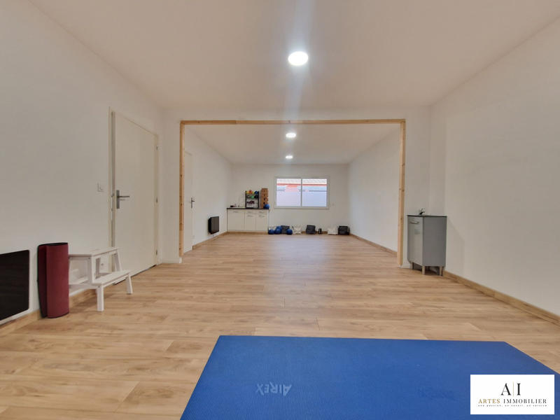 Local d'activités - 125 m² - 4 pièces