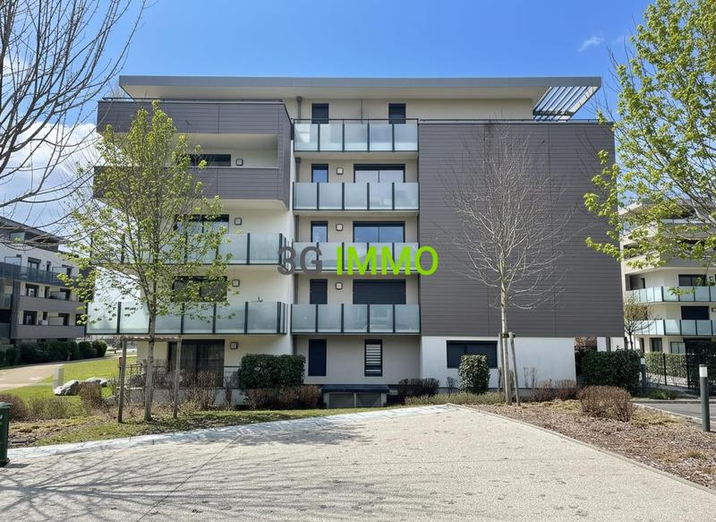 Appartement - 82 m² - 4 pièces