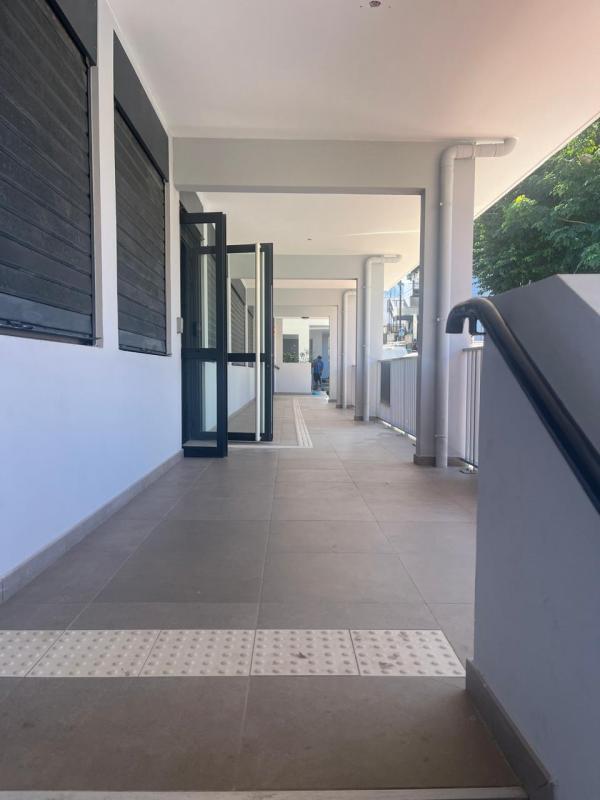 Local commercial - 192 m²