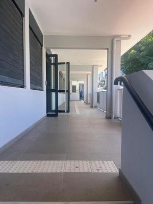 Local commercial - 192 m²