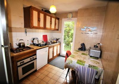 Maison - 99 m² - 6 pièces