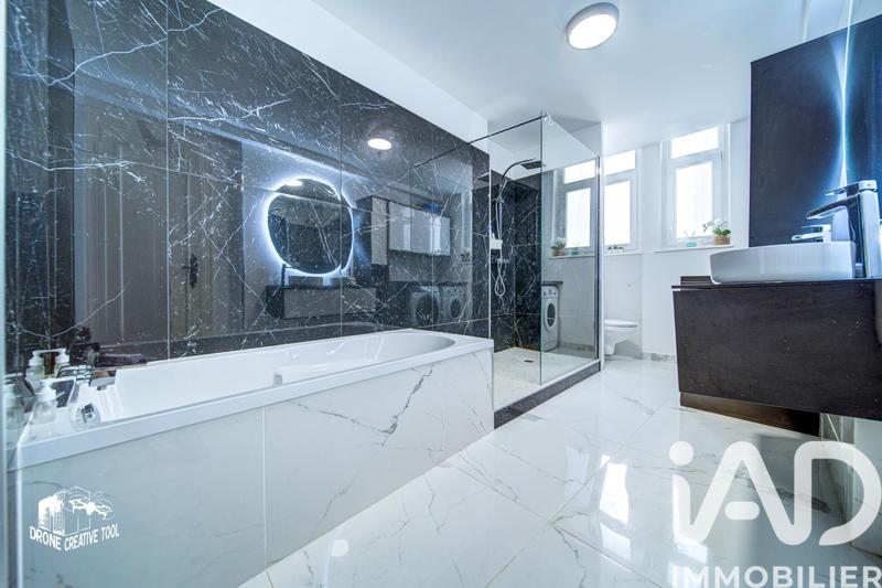 Appartement - 150 m² - 6 pièces