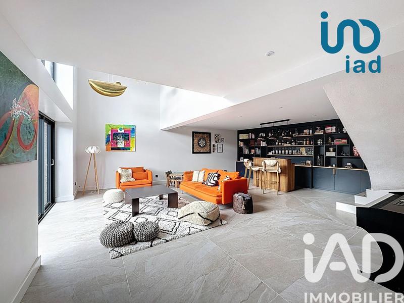 Maison - 195 m² - 5 pièces