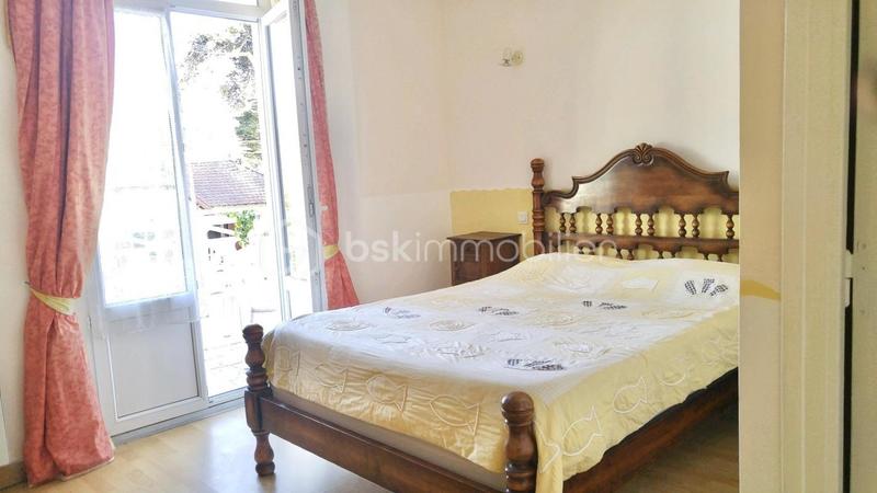 Immeuble - 348 m² - 11 pièces