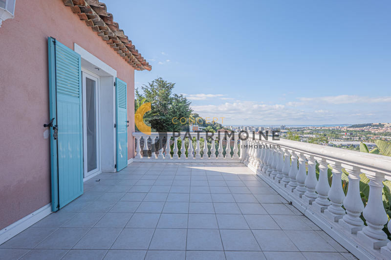 Maison - 173 m² - 6 pièces