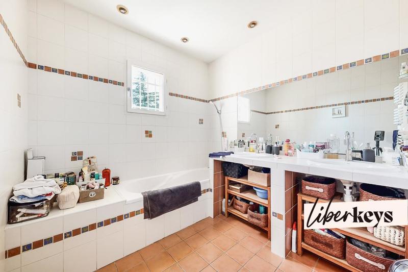 Maison - 164 m² - 6 pièces