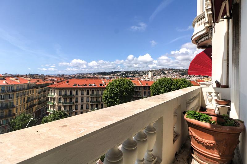 Appartement - 253 m² - 5 pièces