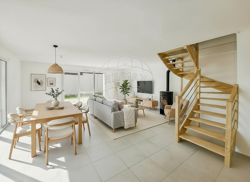 Maison - 92 m² - 4 pièces