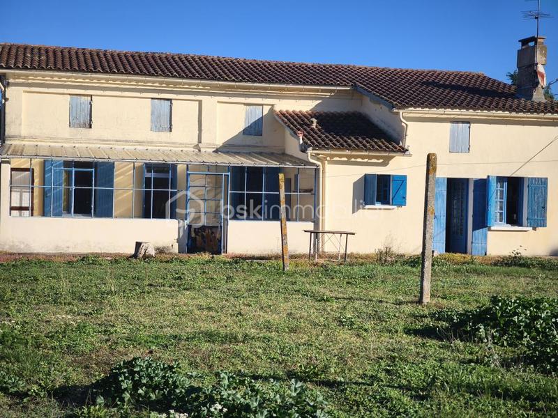 Maison - 90 m² - 5 pièces