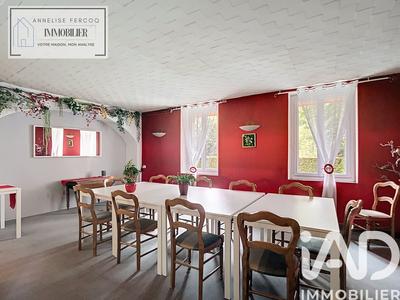 Maison - 390 m² - 13 pièces