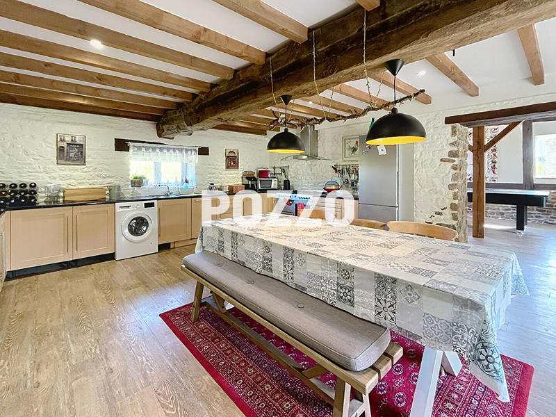 Maison - 223 m² - 6 pièces