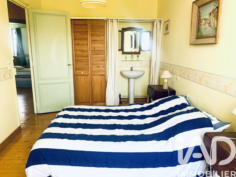 Maison - 180 m² - 5 pièces