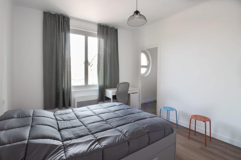 Maison - 174 m² - 9 pièces