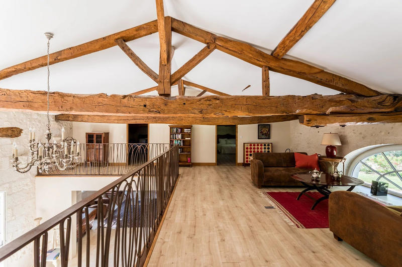 Maison - 509 m² - 12 pièces