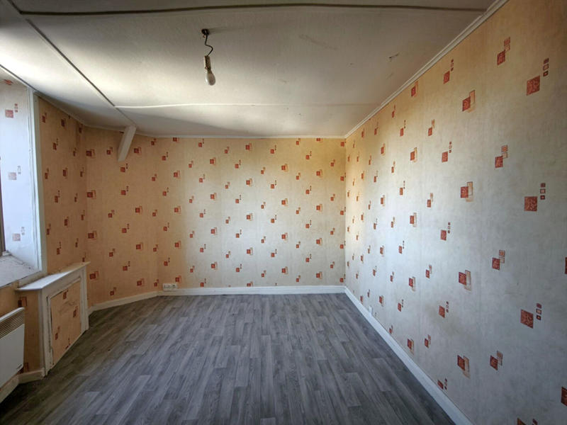 Immeuble - 210 m² - 8 pièces