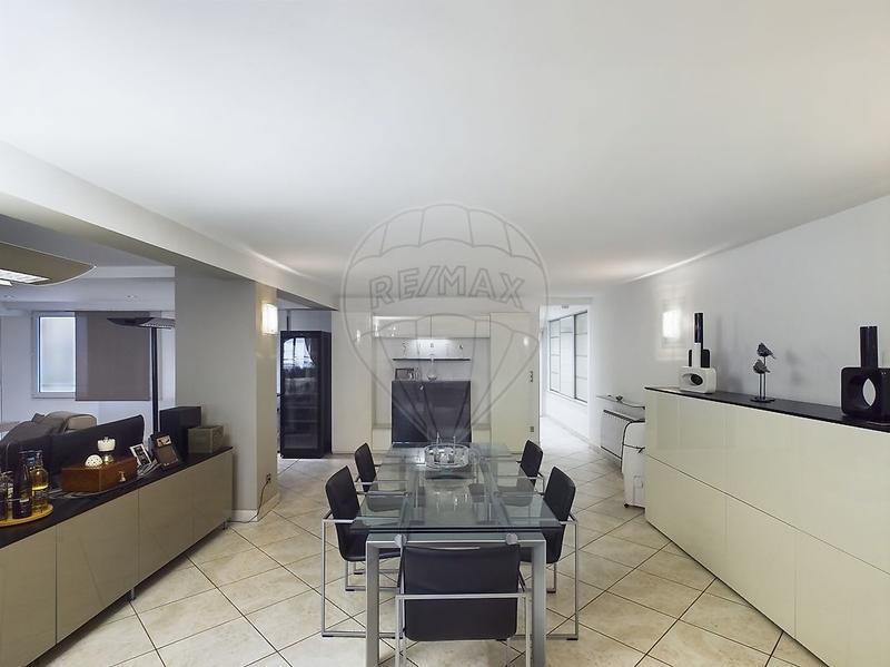 Appartement - 152 m² - 3 pièces