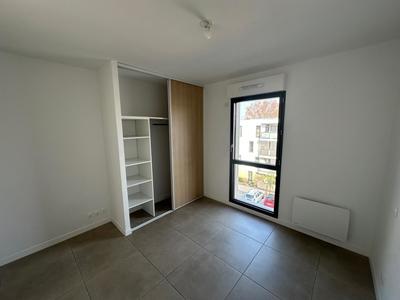 Appartement - 90 m² - 4 pièces