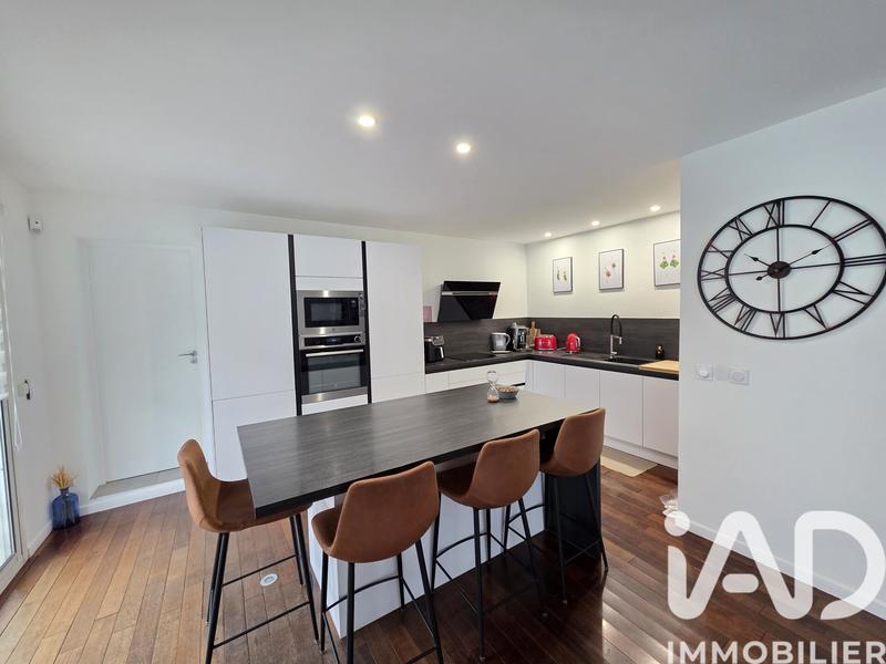 Appartement - 94 m² - 4 pièces