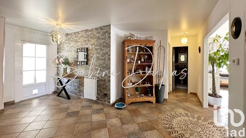 Maison - 300 m² - 10 pièces