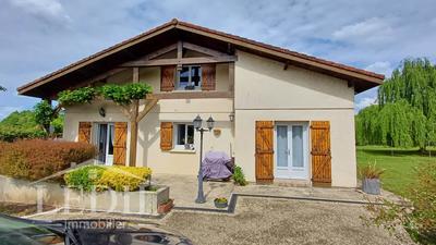 Maison - 122 m² - 5 pièces