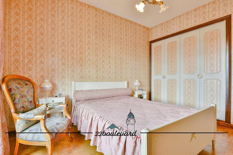 Maison - 170 m² - 8 pièces