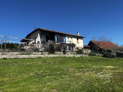 Corps de ferme - 130 m² - 6 pièces