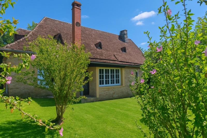 Propriété - 178 m² - 6 pièces