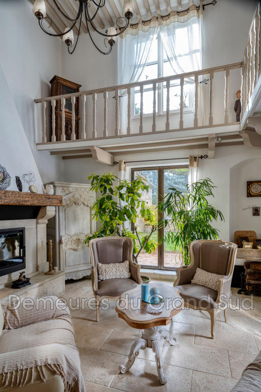 Bastide - 370 m² - 11 pièces